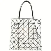 【ISSEY MIYAKE 三宅一生】PRISM BAOBAO 7x7 亮面幾何手提托特包(白色)(幾何包 日本精品)