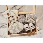 (店+)女寶寶禮盒 藍碎花·彌月禮盒·滿月禮·嬰兒禮盒·新生兒禮盒·滿月送禮·彌月禮·寶寶禮盒·寶寶禮物·週歲禮物