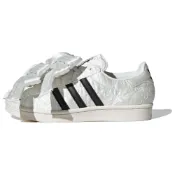 (店+)【adidas 愛迪達】JR7977 Caroline Hu x adidas originals Superstar W 柔軟舒適薄底 耐磨 低幫 板鞋 女款 白色 愛迪達女鞋 運動鞋女 女鞋