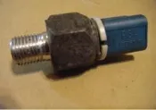 大坡很遠 PEUGEOT 406 D9 99-04 Power Pump Sensor (零件車)