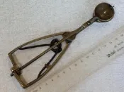 早期銅製叭噗挖冰器.挖冰杓.挖冰勺(11)~~9號?~~彰化~~有瑕疵~~口徑約2.8CM~~懷舊.擺飾.掛飾