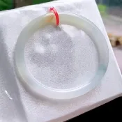 冰種 天然翡翠 緬甸 A玉 玉鐲 • 糯冰種飄花翡翠貴妃鐲