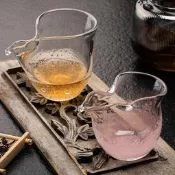 【品質保證】氣泡琉璃公道杯大容量手工加厚防燙創意茶海分茶器日式功夫茶道日式茶具 家用茶具 簡約茶具 紫砂茶具