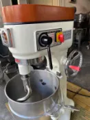 4四貫攪拌機 大型攪拌機 落地式攪拌機 家電收購 餐飲設備收購 日發2手貨