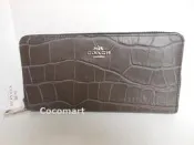 售完【Coach長夾/手拿宴會包】Coach 52424 經典馬車金屬logo 皮革壓鱷魚紋~現貨在台~附購證、紙盒
