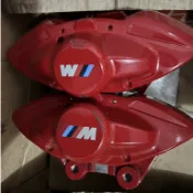 二手未使用原廠原裝正品 BMW 原廠MP後剎車卡鉗一對 F30/F35/F32F20F34 適配BMW 3系4系後輪一對