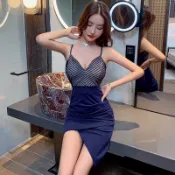 【高品質】性感修身洋裝 夜店顯瘦女裝 時尚低胸連身裙 露背顯胸收腰吊帶連衣裙 女生短裙服飾 辣妹氣質禮服
