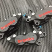 阿德騎士精品 BREMBO 黑底紅字 對四卡鉗 黑紅 B卡 對四 卡鉗 豐年俐 公司貨 豐年利