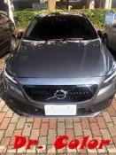 Dr. Color 玩色專業汽車包膜 Volvo V40 Cross Country 高亮黑_水箱護罩