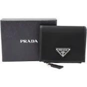 PRADA 普拉達 Saffiano 三角牌防刮皮拼接尼龍釦式皮夾 卡片夾/零錢包(黑色)