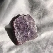 小山型 紫雲母 紫鋰雲母 原石 礦標 擺設 水晶原礦 crystal