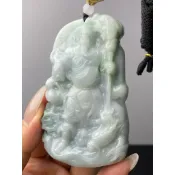 D816(附證書）天然翡翠。關公關聖帝君武財神項鍊吊飾