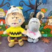 現貨 環球影城 USJ 萬聖節 史努比 SNOOPY Kitty 南瓜裝 紙袋 查理 鬼魂 吊飾 娃娃