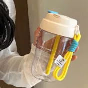 墨韵書香 🦀 隨行杯 🦀comika口咔搖搖杯夏季大容量隨手冷萃吸管杯健身水杯帶茶隔tritan