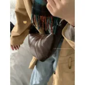 風鈴草百貨 復古秋冬女士小包包牛角包時尚餃子包百搭單肩斜挎包