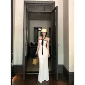 法式白色海邊度假抹胸掛脖洋裝子女夏2025新款露肩露背氣質長裙