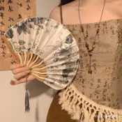 🔥24h桃園有貨🔥【4.5萬人收藏】小扇子隨身便攜古風貝殻扇折疊清涼扇道具漢服古典風扇子折扇 BJSH WGEX
