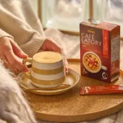(店+)【AGF】Blendy Café Latory 五盒入 濃厚焦糖瑪奇朵咖啡 日本原裝進口即溶熱泡隨身包厚乳焦糖拿鐵沖泡飲速溶手沖包