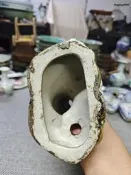 已售，老石灣窯陶瓷擺件燈臺，底部一沖線和窯沾不是磕，造型為公