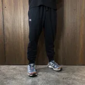 美國百分百【全新真品】Under Armour 長褲 刷毛 棉質 運動褲 UA 長棉褲 綁繩 logo 黑色 CY87