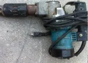 二手Makita 牧田 沖擊鑽電鑽打孔水泥磚