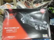 Revell出品-1/25-BAT MAN 蝙蝠俠-蝙蝠車  890