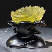 (店+)【尋寶家水晶】【BYDR-43】｜鎮宅守財黃水晶大龍龜｜560G級 水晶淨重 × 大片夢幻彩虹光 × 附客製木座