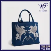 【HF】英國代購 Harrods正品 2026新款 哈洛德百貨 銀刺繡飛馬旗幟托特包 復古英倫肩背包 希臘神話風格側背包