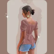 (店+)【Lydia】現貨 短袖上衣 鏤空泡泡袖綁帶修身上衣#0627192