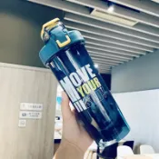 協貿國際日用品生活館 吸管搖搖杯健身奶昔杯攪拌球抖音網紅蛋白粉搖杯便攜大容量塑料杯