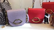 現貨🔥英國LULU GUINNESS MIST DORA FACE SMALL AMY 小牛皮 馬鞍包 側背包
