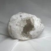 白瑪瑙晶洞 消磁 能量 開運 摩洛哥 水晶洞 白水晶洞 迷你晶洞 小晶洞 水晶簇 招財 礦晶 聚寶盆 聚財 天然原礦