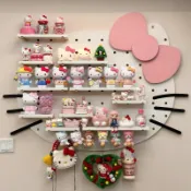 花田小窩 【台灣公司 可打統編】定制Kitty貓洞洞板定制 貓頭展示架擺件飾品架展示柜 h8157