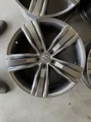 阿傑原廠鋁圈19吋 5孔112 5/112 VW 福斯TIGUAN GOLF T4 SKODA5NA 601 025 0