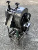 -----缺貨------營業用 甘蔗機 甘蔗汁 2手商品 功能正常 5成新  商品如圖