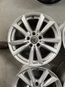 阿傑原廠鋁圈18吋BMW 5孔120 X5 ET46 8.5J VW福斯 T5 T6 中心孔74.1mm 需加軸套500