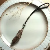 把玩吊飾-竹節 臺灣血絲年糕玉+緬甸玉