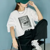 小綺麗日本代購 PUBLUX 現貨+預購 3種尺寸🌟貓咪間諜印花T恤 寬鬆上衣 短袖上衣 短袖T恤 遮手臂上衣 寬版T恤