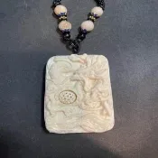 【Diella 艾帝亞】珍罕猛瑪象牙鬼工龍牌掛件