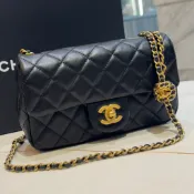CHANEL 核桃金球迷你口蓋包20cm (晶片款)
