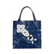 ISSEY MIYAKE 三宅一生 BAOBAO新品7X7亮面三角形圖案拼生物圖案手提包(魷魚/墨魚汁)