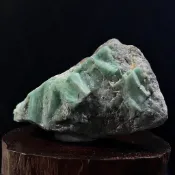 治癒綠光乍現！ 雲南祖母綠 Emerald 埃及豔后之石 五月誕生石 寶石 原石原礦 護身符 治癒之石 V7