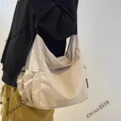 台灣出貨🎀慵懶風餃子包大容量斜挎包女休閒運動輕便簡約百搭單肩帆佈托特包
