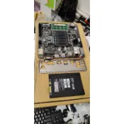 GA-J1900N-D2H14 j1900 itx 四核心 8g 記憶體 120g ssD 非常新只有使用23小時