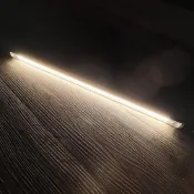 (店+)【Akira】USB磁吸鋁殼LED硬燈條(1入) 長41公分(照明燈 自然暖光 免釘免鑽 家具補光 展示櫃 柔光條 開關控制 易安裝)