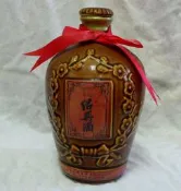 黑色小館~~~~~特級陳年紹興酒(空酒瓶)~~~~~A2