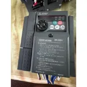 日本外匯中古 Mitsubishi 三菱 FR-D720-2.2k 3HP 3碼 變頻器