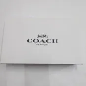 COACH 外盒原廠紙盒 盒子聖誕節禮物長夾 大手拿包 送禮生日禮品包裝 白色 現貨贈品 可放手拿包鑰匙圈吊飾