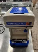 衛生冰塊削冰機SIS-11韓製削冰機 刨冰機 剉冰機 碎冰機 雪花冰機 挫冰機 家電收購 餐飲設備收購 日發2手貨   