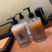 旺旺香氛小屋 【Diptyque】薰衣草手部清潔露 磨砂護膚潔手液 洗手乳 沐浴膠 玻璃瓶 裝飾 補充包 絲絨護手乳 護手霜 乳液｜迷人香氛◆全館現貨快出｜夏季推薦⚡專櫃 品牌香氛